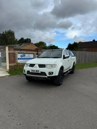 Mitsubishi L200 Barbarian Black Edition